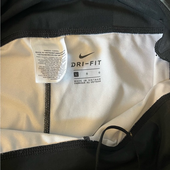 Women’s Nike large dri fit leggings - Picture 3 of 3